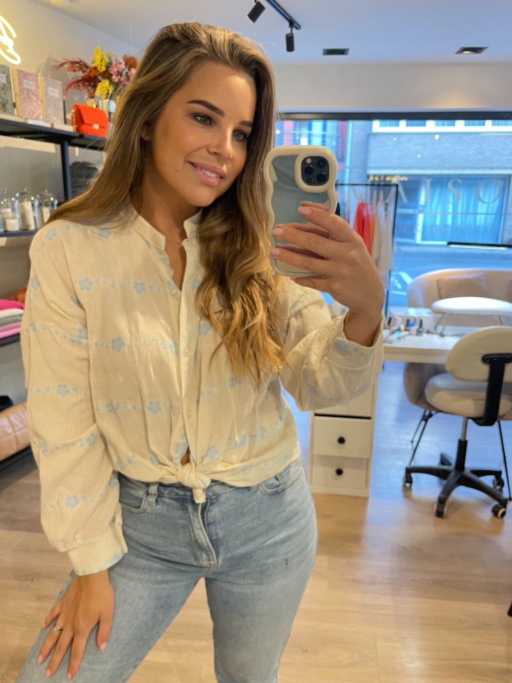 EVE’S FAVORITE BLOUSE - BABYBLUE