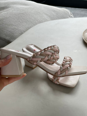 VOYAGE HEELS SPECIAL EDITION - BEIGE